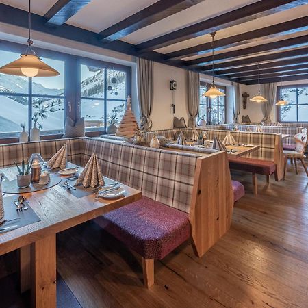 Burghotel Alpenglühn Obergurgl Exterior foto